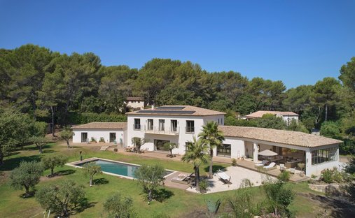 Villa in La Roquette-sur-Siagne, Provence-Alpes-Côte d'Azur, France 1