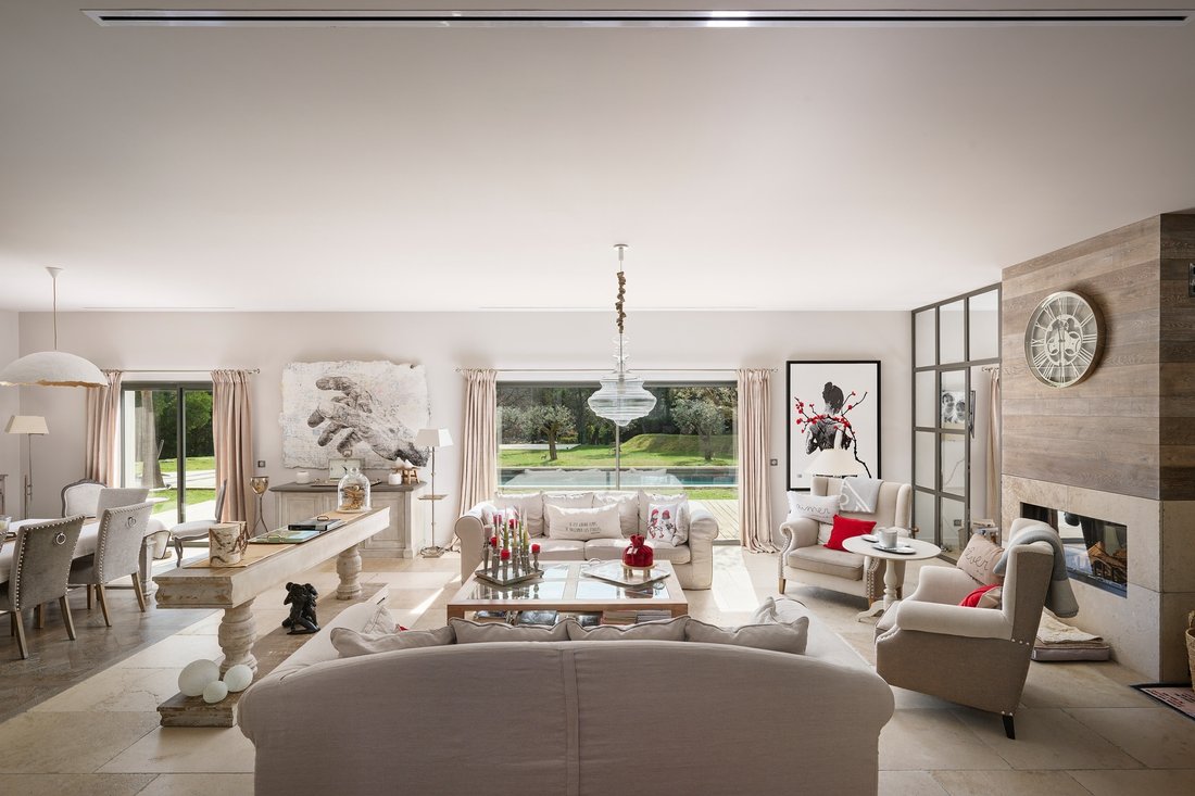 Villa in La Roquette-sur-Siagne, Provence-Alpes-Côte d'Azur, France 4 - 16399277