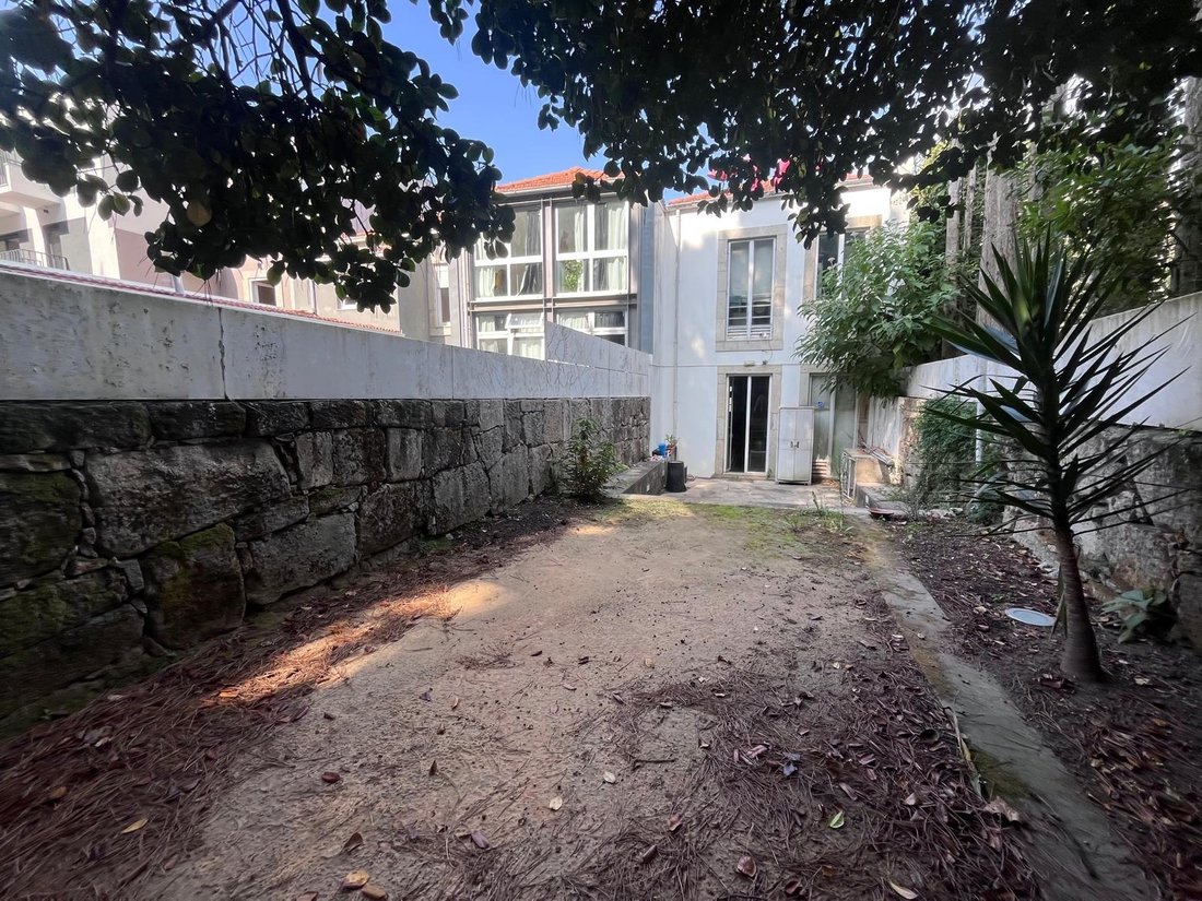 House in Lordelo do Ouro e Massarelos, Porto District, Portugal 2 - 16398749