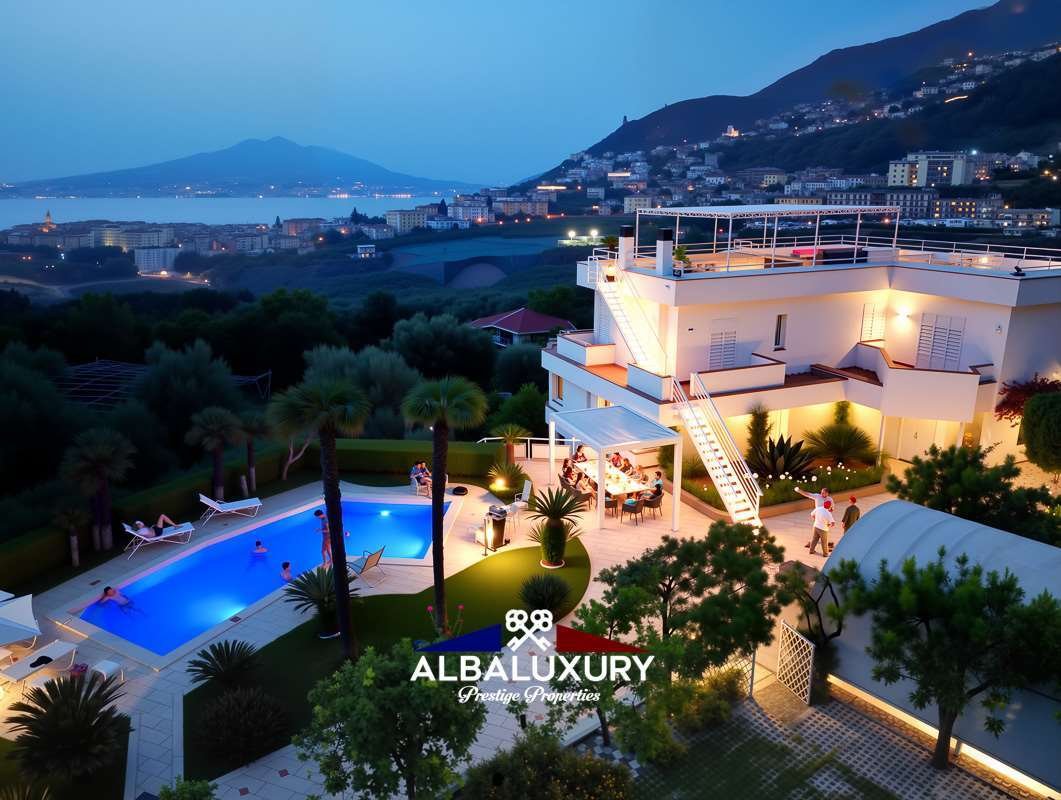 Villa in Vico Equense, Campania, Italy 3 - 15699638