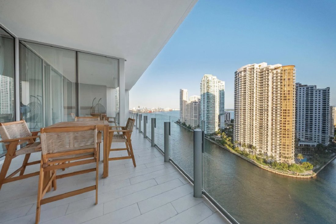 Condo in Miami, Florida, United States 3 - 16399348