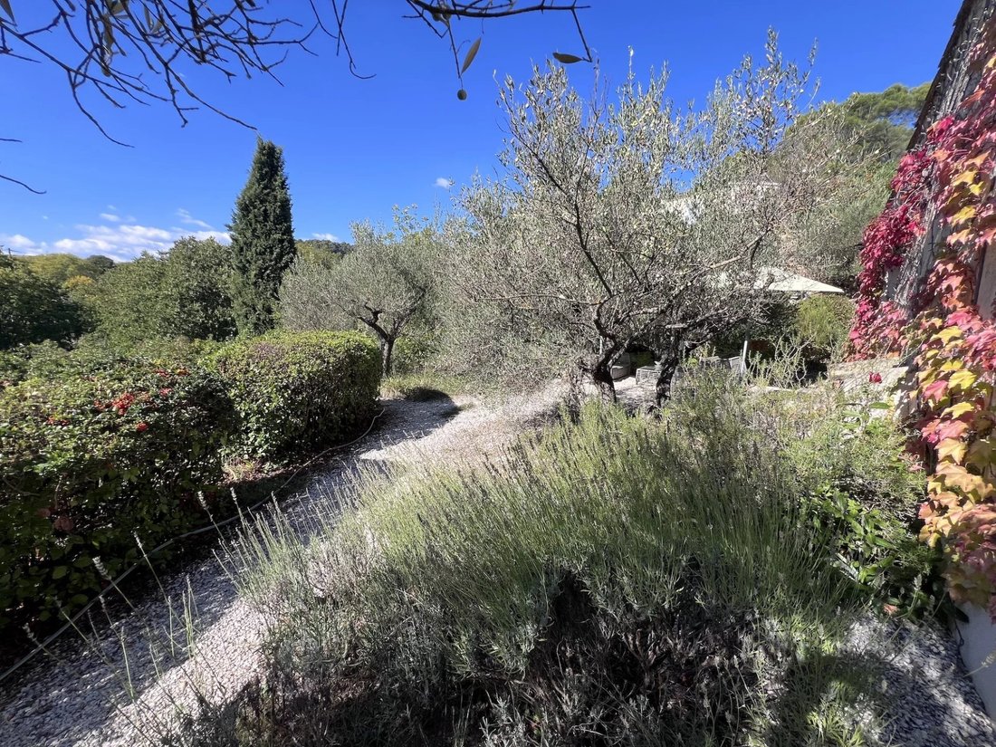 Casa a Cotignac, Provenza-Alpi-Costa Azzurra, Francia 2 - 16398342