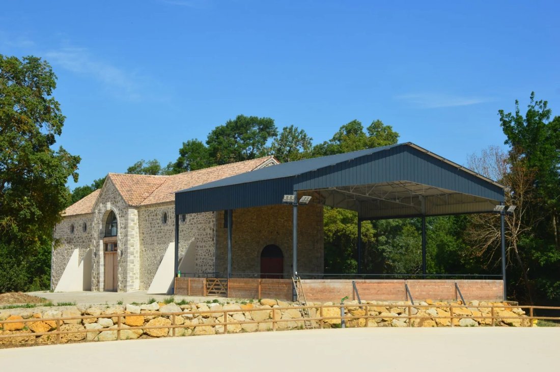 House in Saint-Vincent-de-Lamontjoie, Nouvelle-Aquitaine, France 3 - 16398745