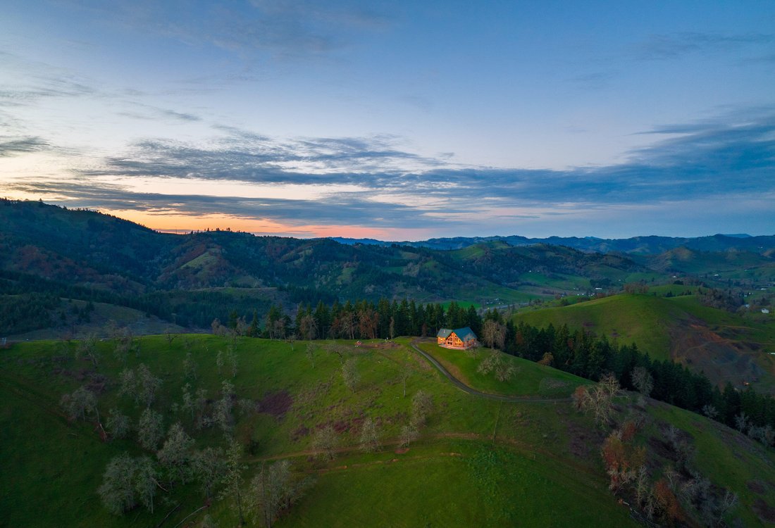 House in Roseburg, Oregon, United States 3 - 16399589