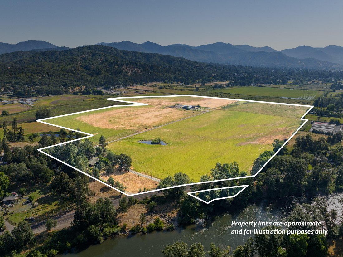 House in Grants Pass, Oregon, United States 2 - 16399648