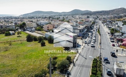 Land in Vari, Attika, Griechenland 1