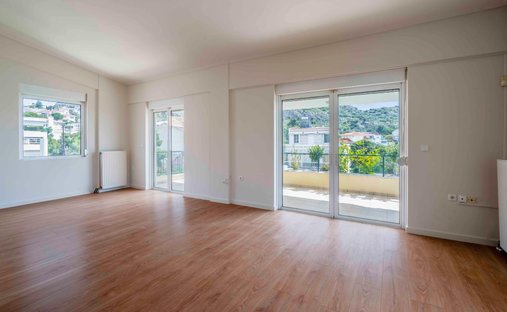 Apartment in Vouliagmeni, Attica, Greece 1