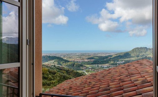 Villa in Pieve a Elici, Massarosa, Tuscany 1