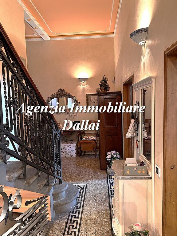 House in Center, Florence, Tuscany 5 - 16398360
