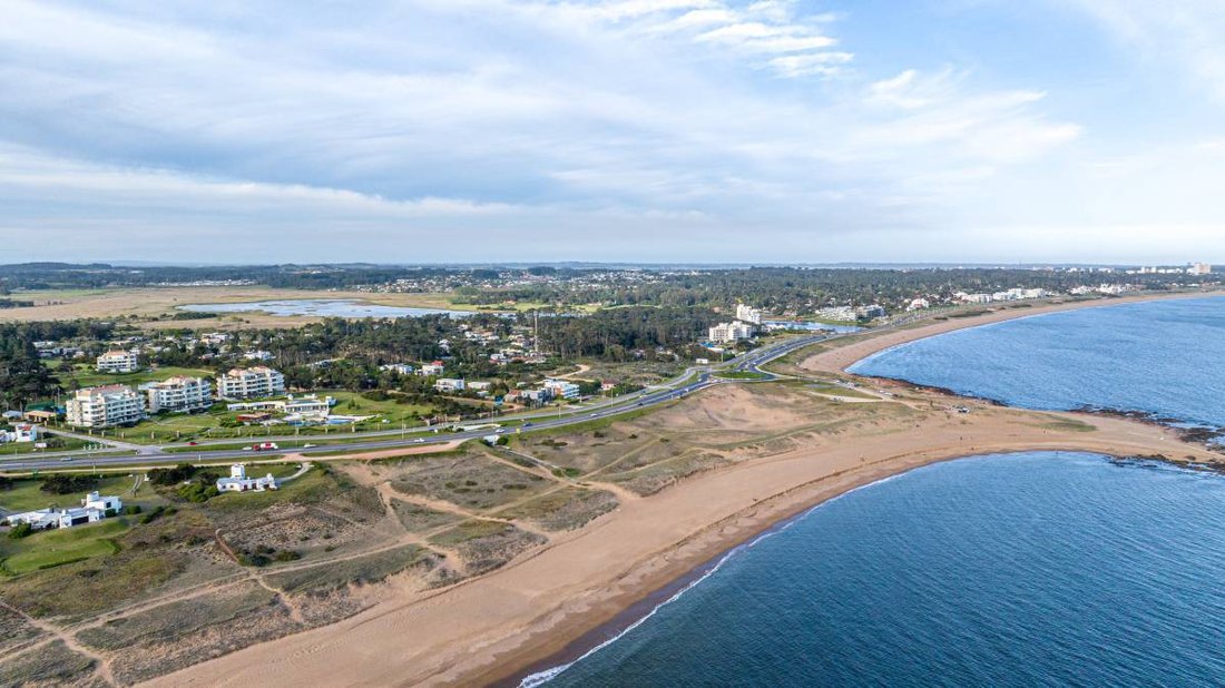 Apartment in Punta Ballena, Maldonado Department, Uruguay 4 - 16398406