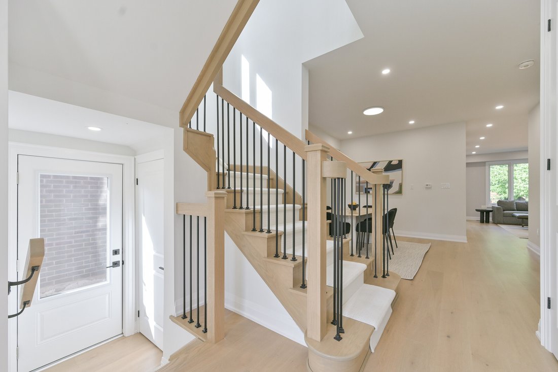 House in Burlington, Ontario, Canada 4 - 16136737