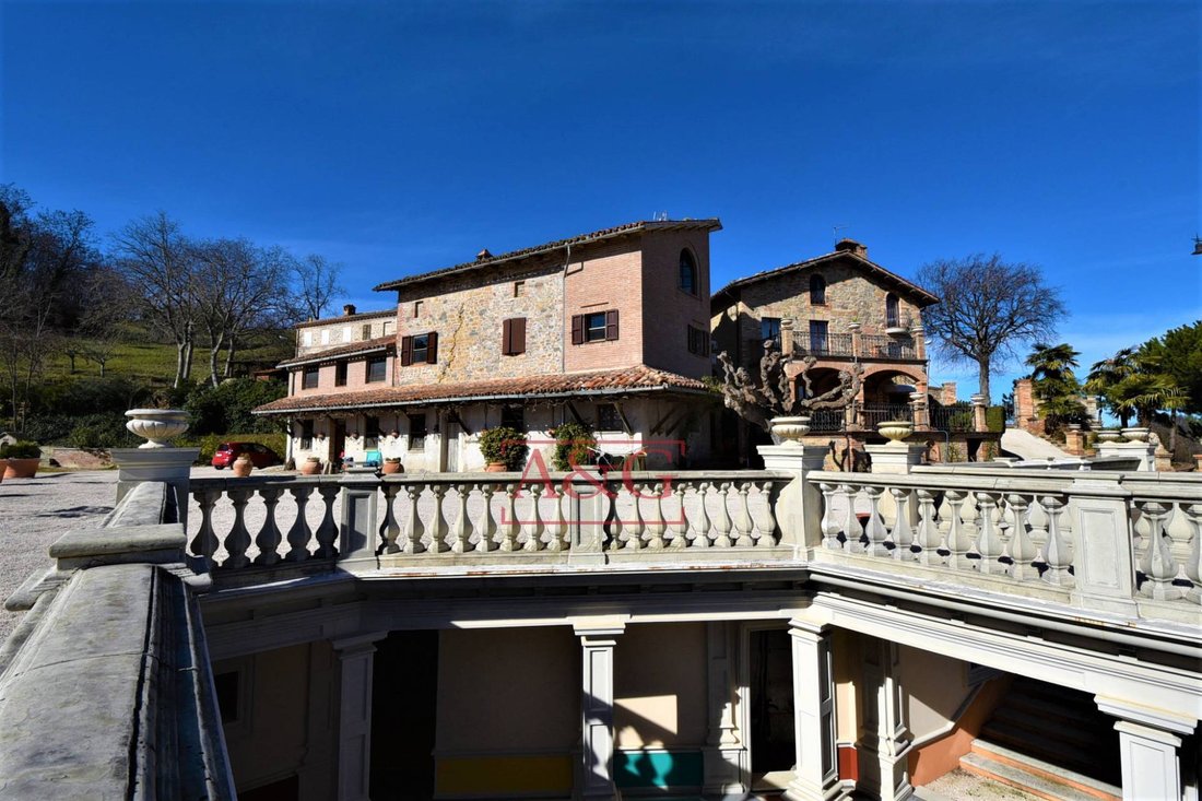 Villa in Montefortino, Marche, Italy 5 - 16399312