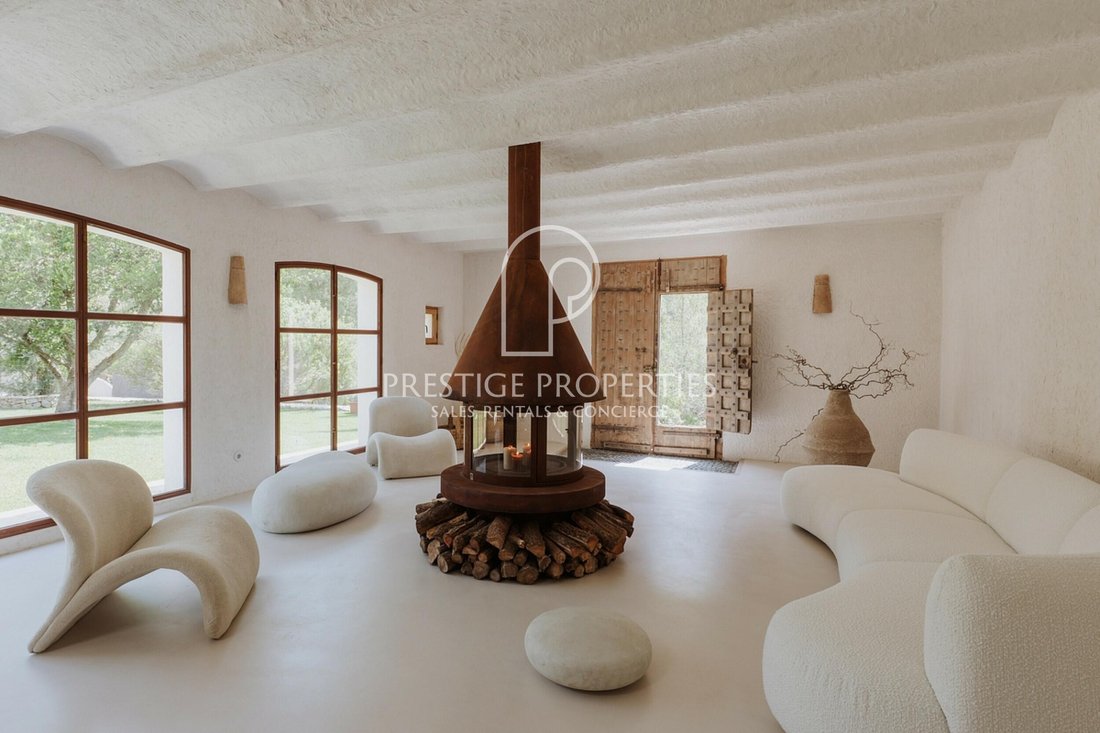 House in Sant Rafel de sa Creu, Sant Antoni de Portmany, Balearic Islands 1 - 16398378