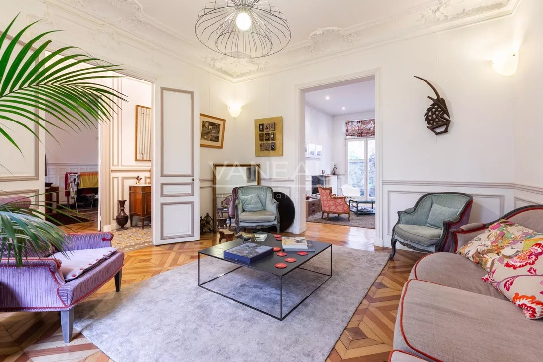 House in Perouses, Paris, Ile-de-France 4 - 16269043
