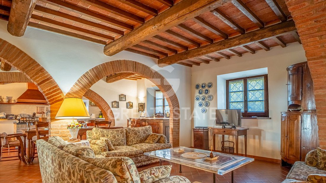 Estate in Castiglione del Lago, Umbria, Italy 5 - 16398716