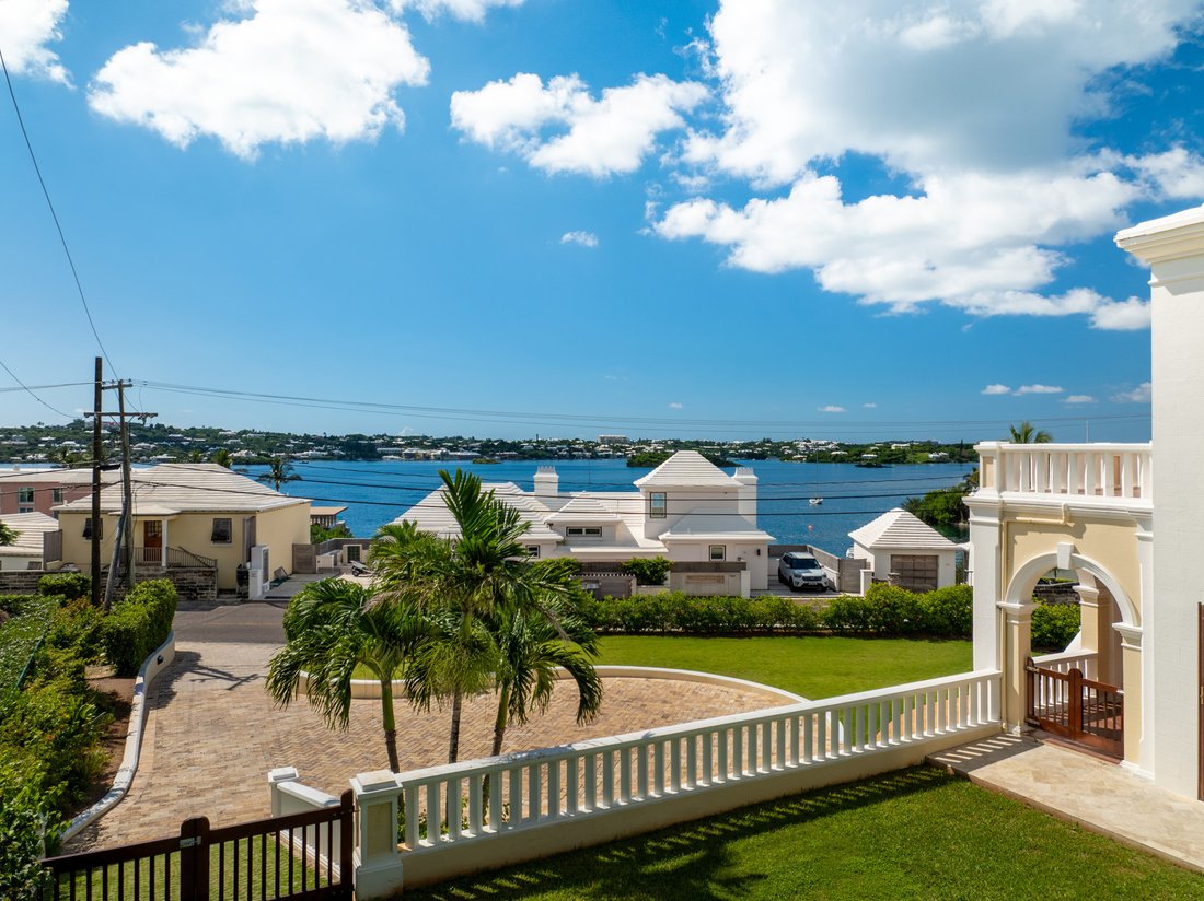House in Hamilton, Pembroke Parish, Bermuda 4 - 16398256