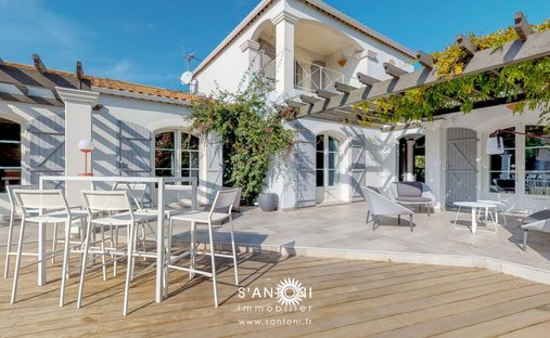 House in Peripherie, Marseillan, France 1
