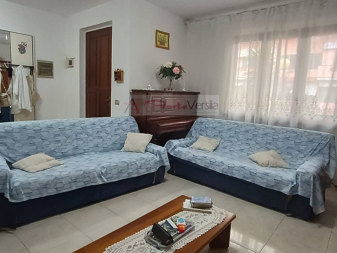Villa in Vittoria Apuana, Forte dei Marmi, Tuscany 5 - 16399308