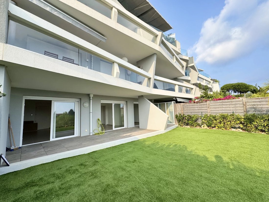 Apartment in Cap Martin, Roquebrune-Cap-Martin, France 3 - 16397258