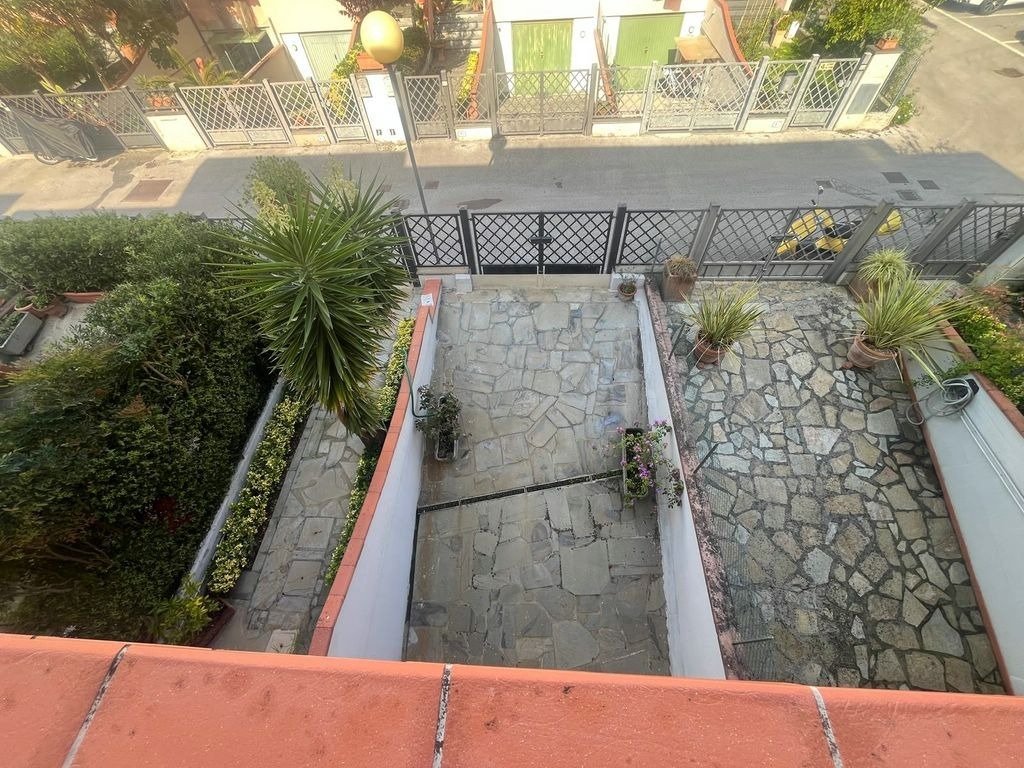 Villa in Center, Forte dei Marmi, Tuscany 2 - 16398392