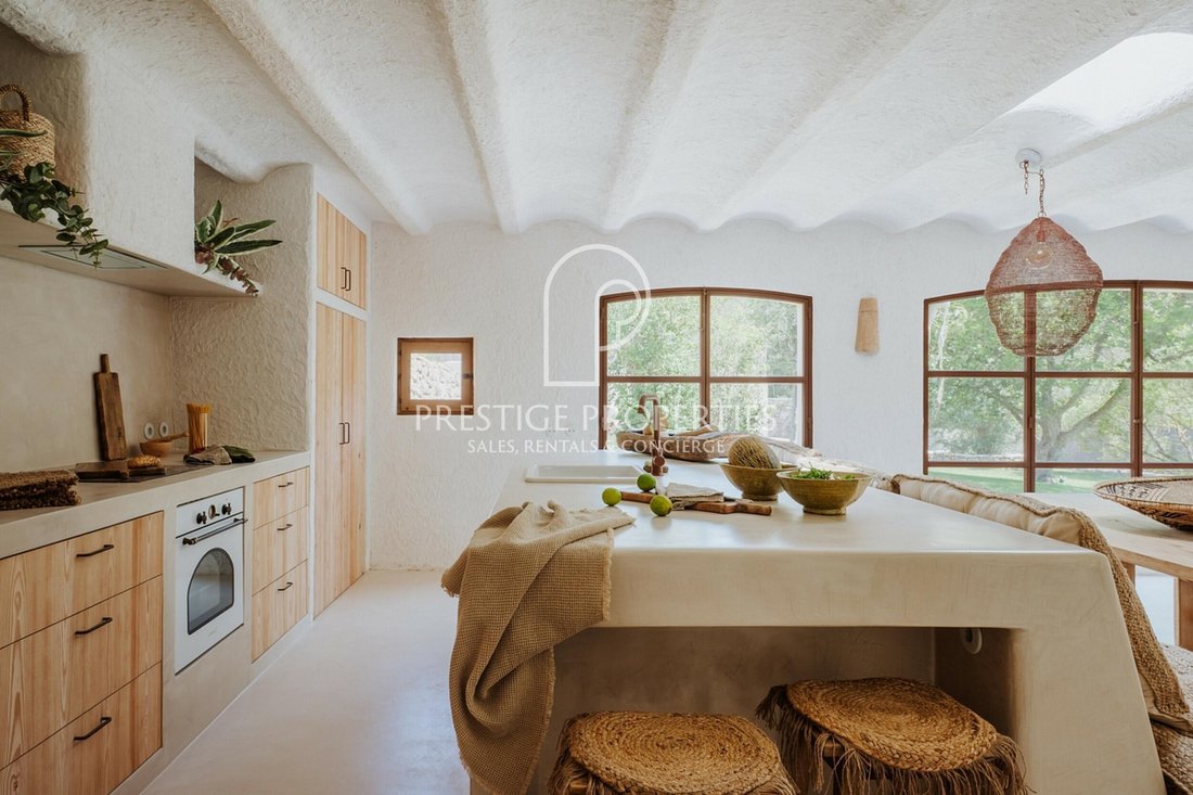 House in Sant Rafel de sa Creu, Sant Antoni de Portmany, Balearic Islands 3 - 16398378