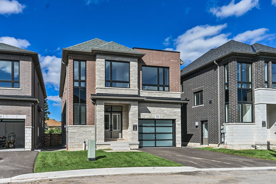 House in Burlington, Ontario, Canada 2 - 16136737