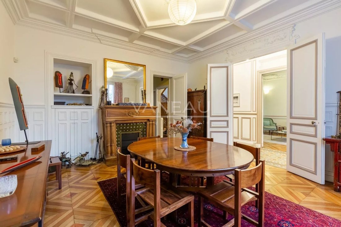 House in Perouses, Paris, Ile-de-France 5 - 16269043