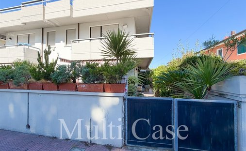 Villa in Marco Polo - Don Bosco, Viareggio, Tuscany 1