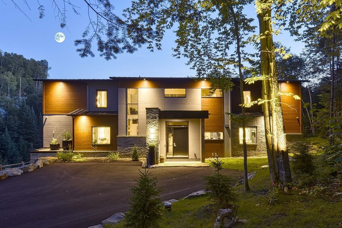 House in Arundel, Quebec, Canada 2 - 16399216
