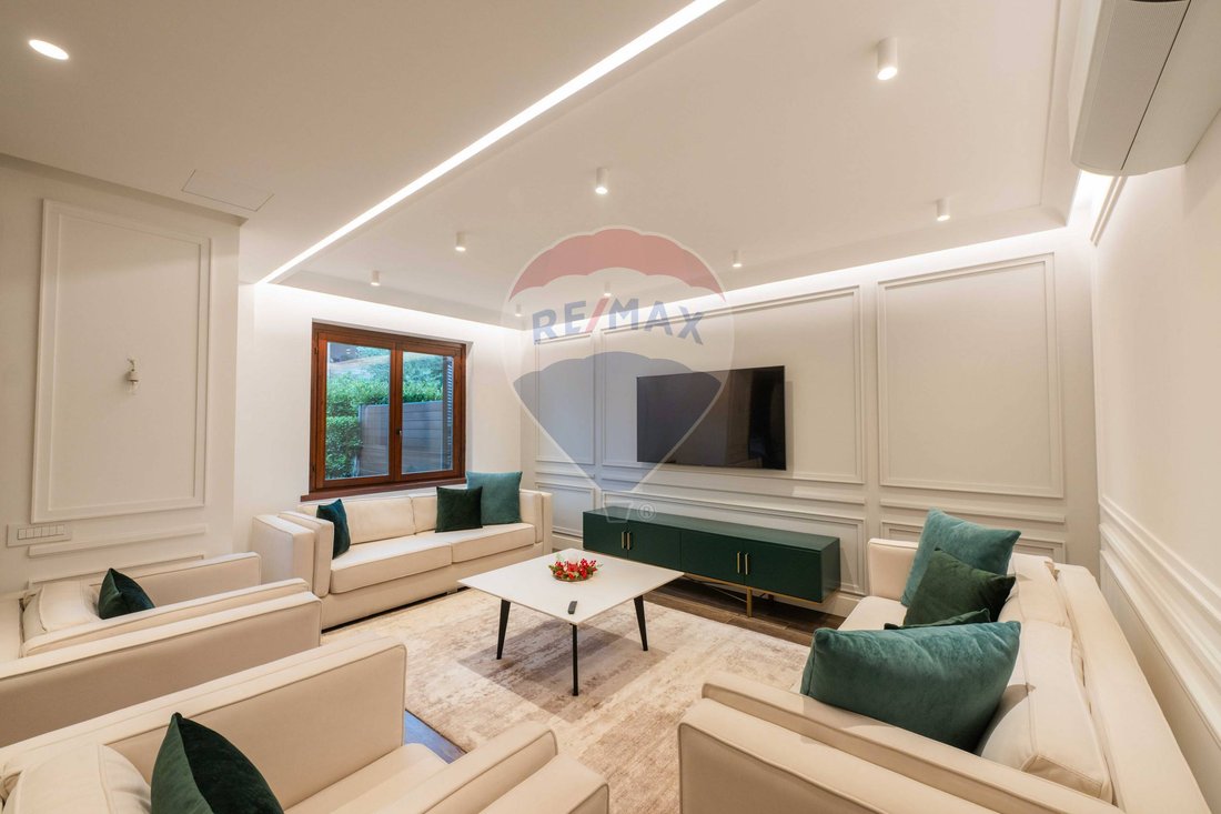 Villa in Saint Thomas - Colognola, Bergamo, Lombardy 1 - 16399345