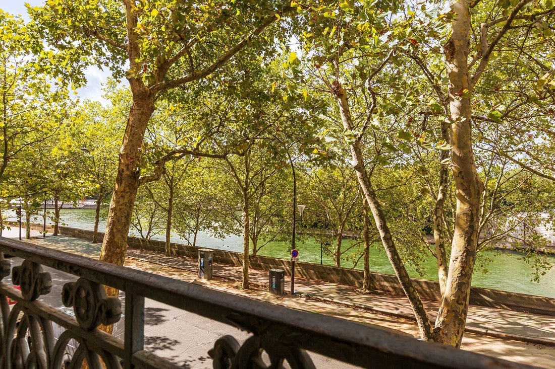Apartment in Saint Gervais, Paris 4e Arrondissement, Paris 1 - 16400031