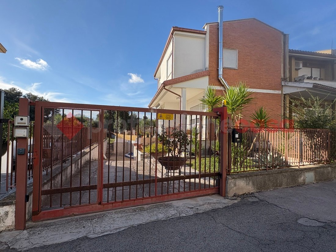 Townhouse in Lungomare Circe, Terracina, Lazio 4 - 16398661