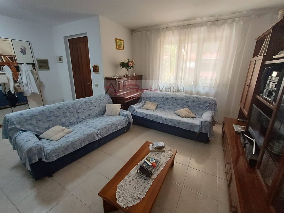 Villa in Vittoria Apuana, Forte dei Marmi, Tuscany 3 - 16399308