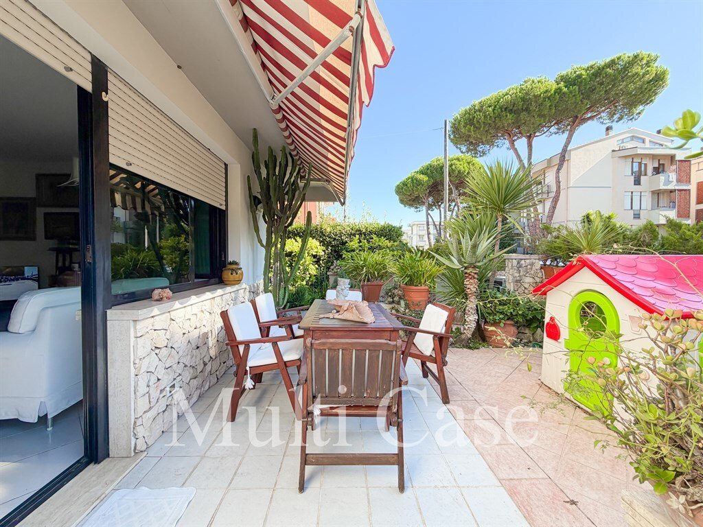 Villa in Marco Polo - Don Bosco, Viareggio, Tuscany 2 - 16398364