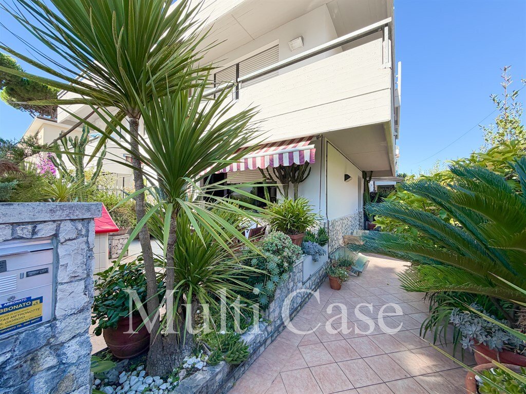 Villa in Marco Polo - Don Bosco, Viareggio, Tuscany 4 - 16398364
