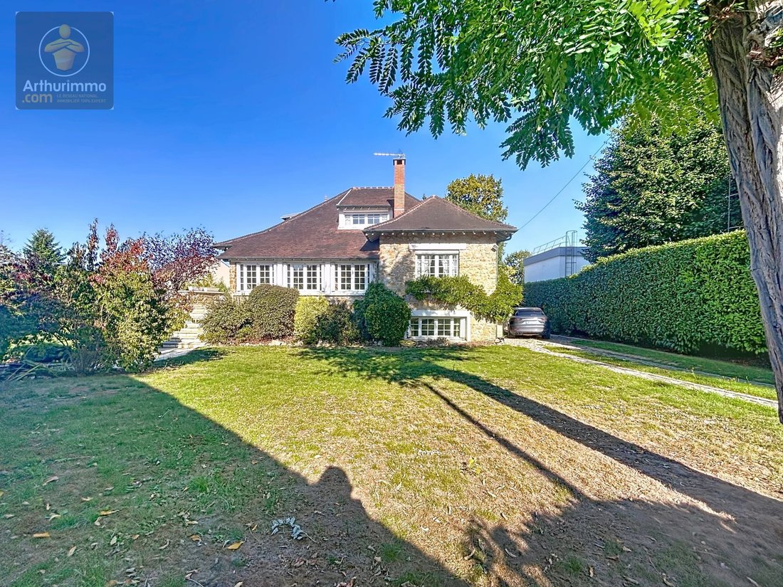House in Yerres, Ile-de-France, France 1 - 16397371
