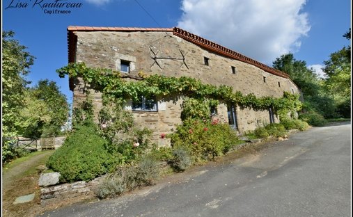 House in Chavagnes-en-Paillers, Pays de la Loire, France 1