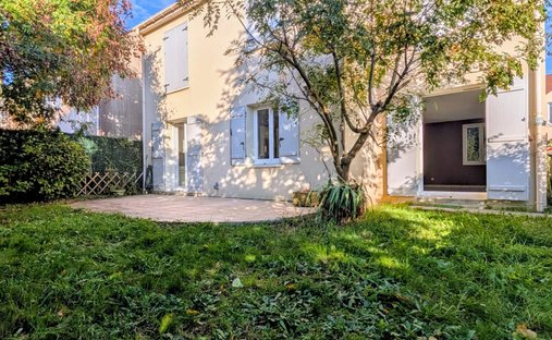Haus in Plaisir, Île-de-France, Frankreich 1