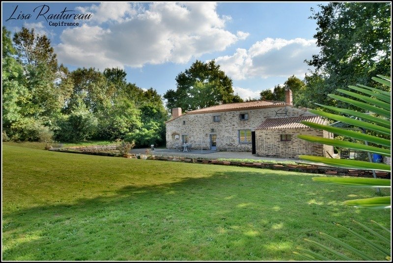 House in Chavagnes-en-Paillers, Pays de la Loire, France 4 - 16362486