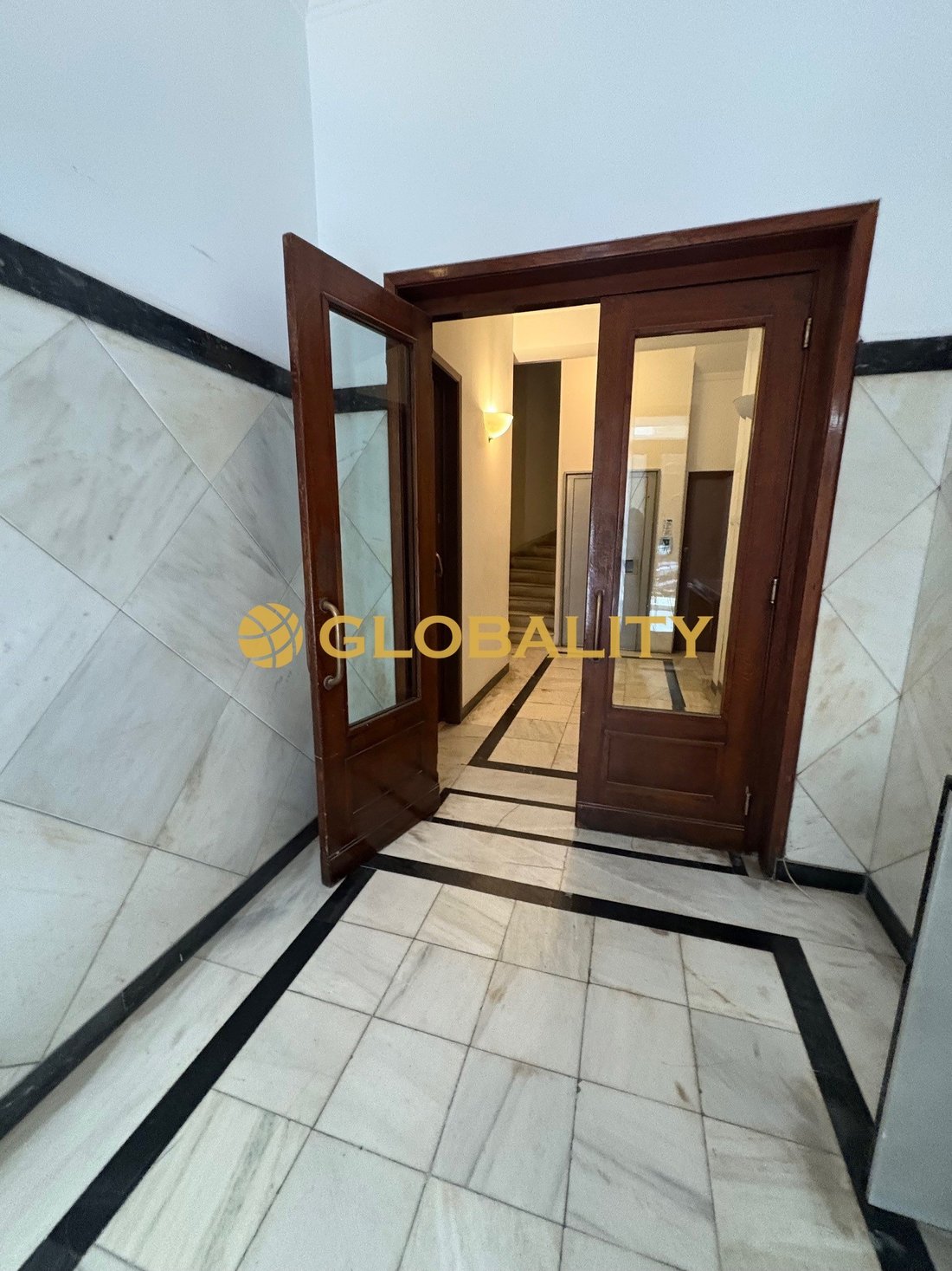 Apartment in Sunoikia Kolonakiou, 1st District of Athens, Athens 2 - 16399800