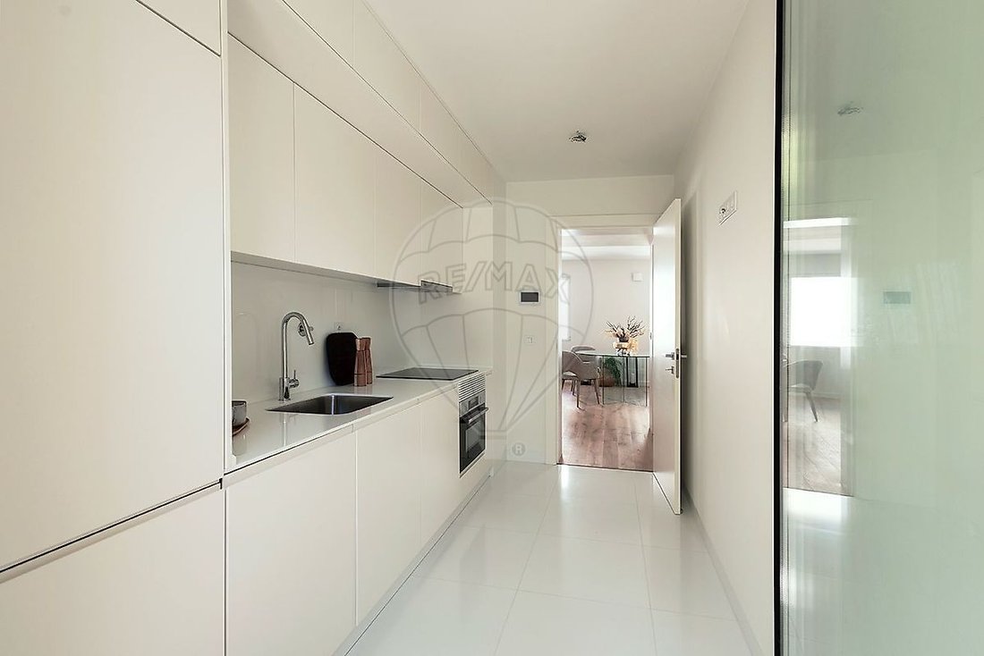 Apartment in Areeiro, Lisbon, Portugal 2 - 16225952