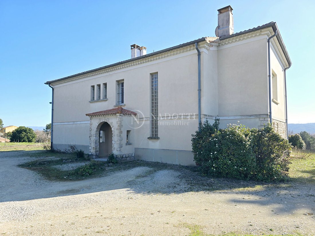 House in Cadenet, Provence-Alpes-Côte d'Azur, France 1 - 16397161