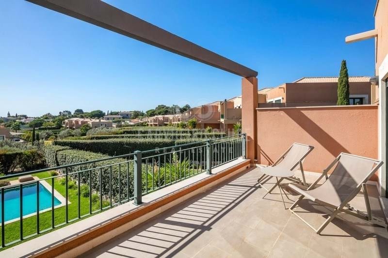 Townhouse in Carvoeiro, Algarve, Portugal 1 - 16398059
