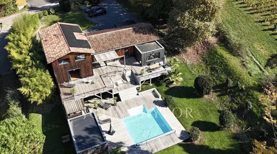 House in Latresne, Nouvelle-Aquitaine, France 1 - 16392275