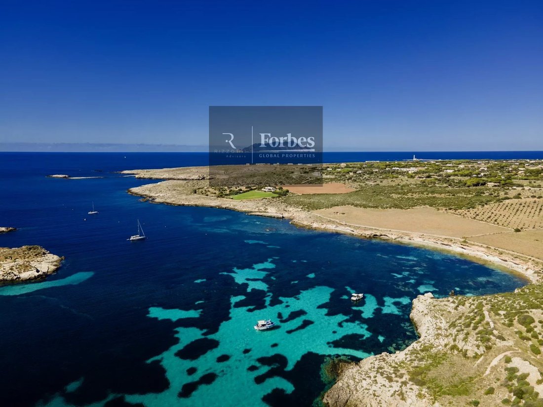Villa in Favignana Island, Sicily, Italy 4 - 16398502