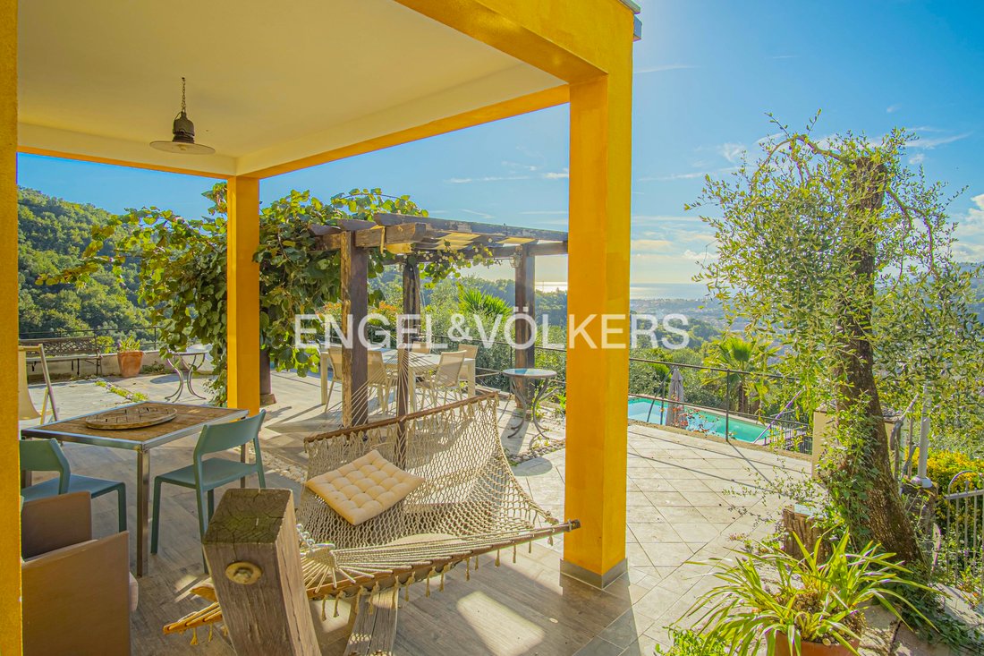 Villa in Cogorno, Liguria, Italy 3 - 16401102