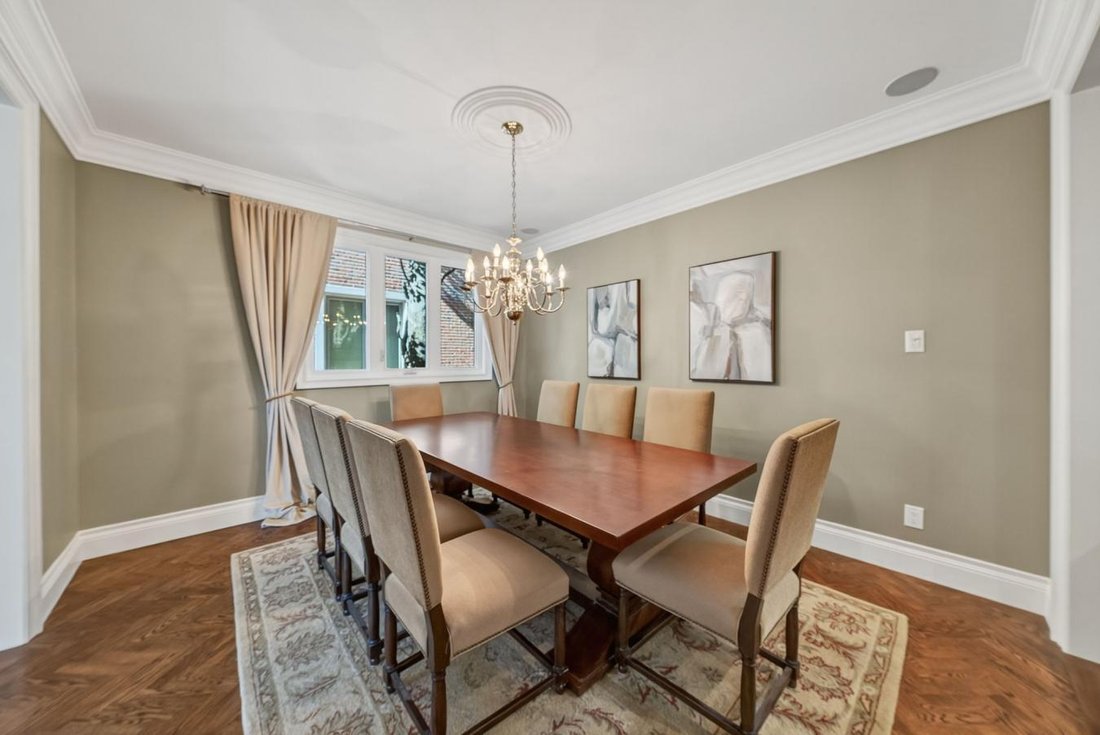 House in Toronto, Ontario, Canada 5 - 16400480