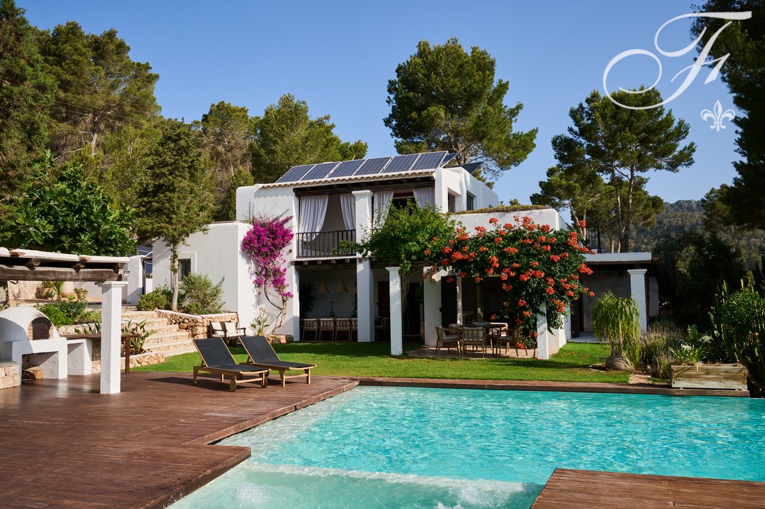 Finca in Sant Jordi de ses Salines, Sant Josep de sa Talaia, Balearic Islands 1 - 16401748