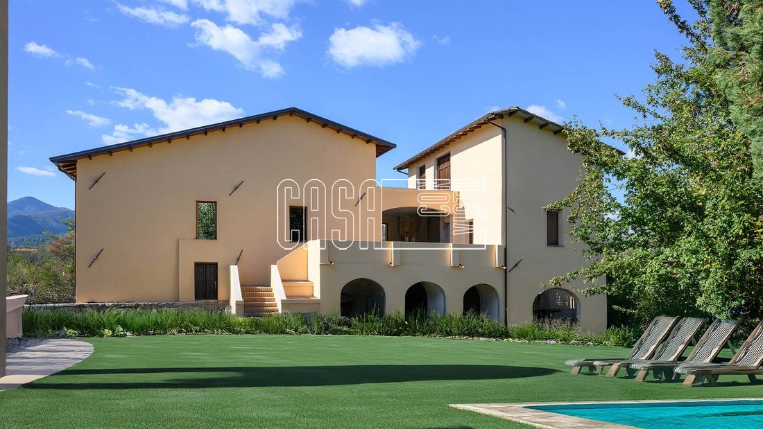 Villa in Villafranca in Lunigiana, Tuscany, Italy 1 - 16401692