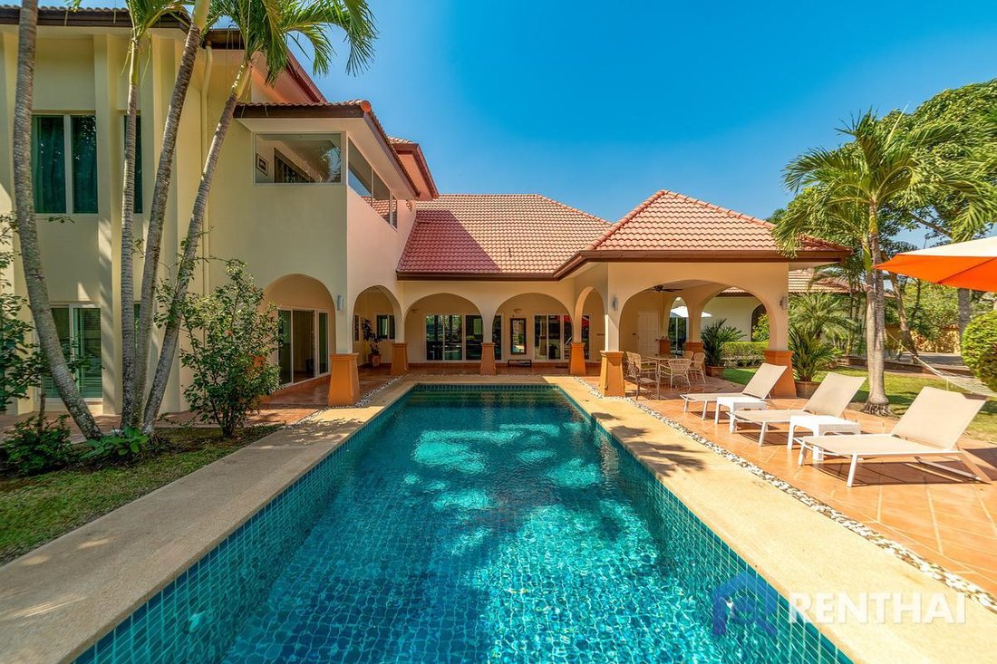 Villa in Pattaya City, Chon Buri, Thailand 1 - 16400094